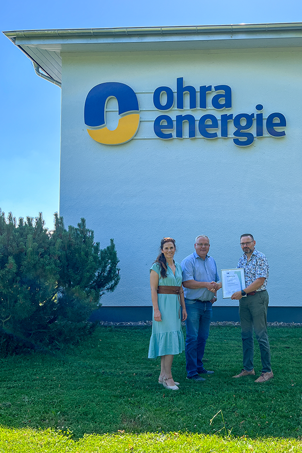 V.l.: Anja Wolf (Leiterin des Regionalbüros Gotha der IHK Erfurt), Michael Fischer (Geschäftsführer Ohra Energie GmbH), ...