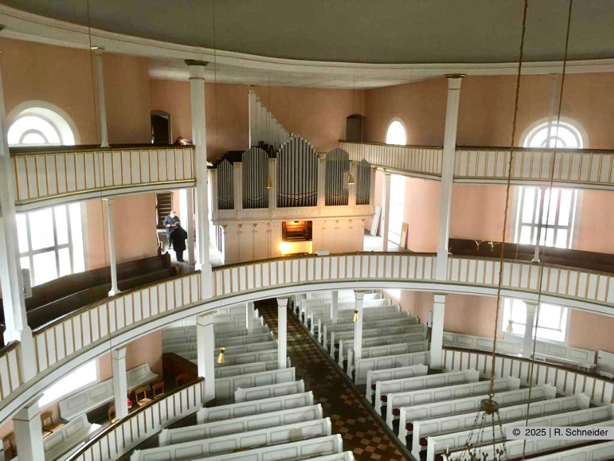 Sankt-Viti-Kirche in Wechmar von innen. 