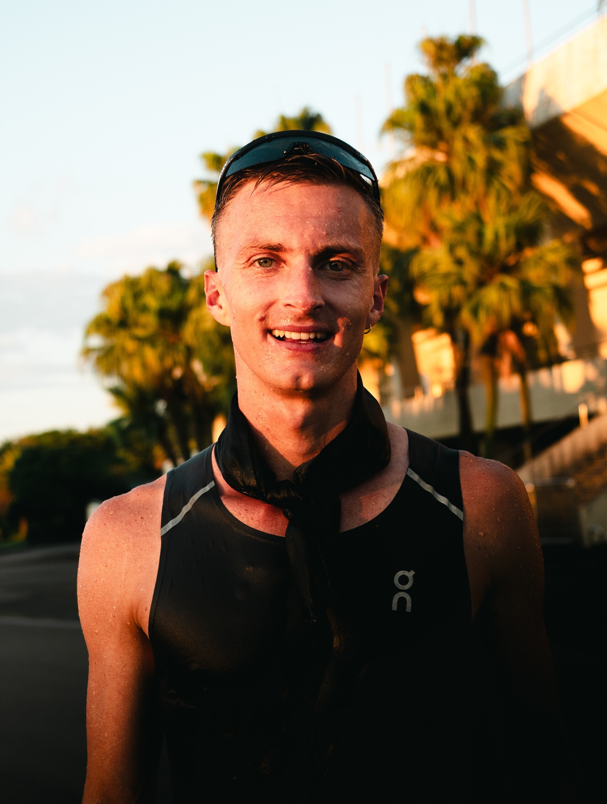 Jonathan Hilbert freut sich über einen 16. Platz. Hier im Portrait während des Trainings in der Abendsonne. 