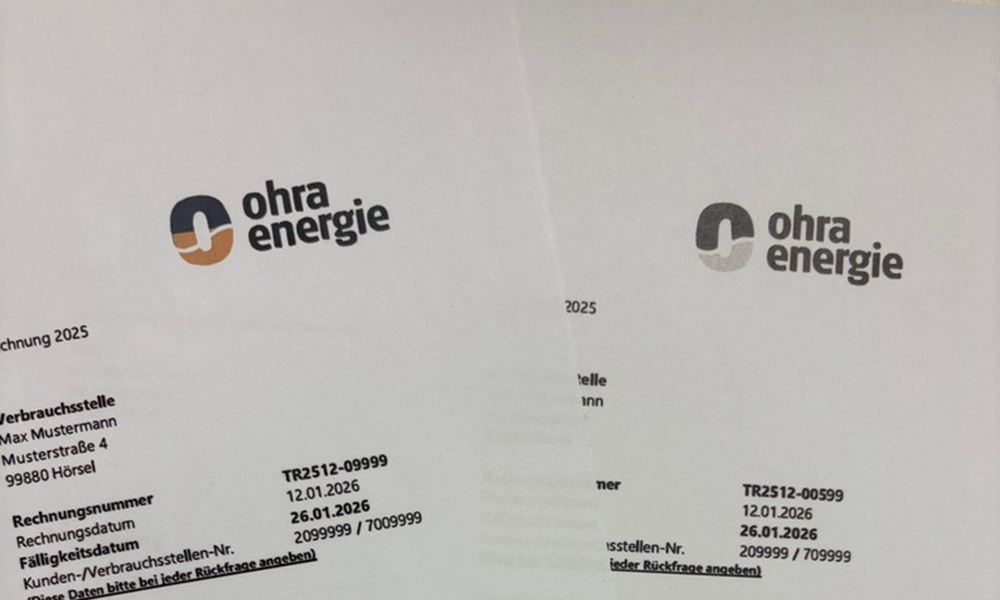 Auf dem Bild sind die 24 glücklichen Gewinner des Adventskalenders 2024 zu sehen. Strahlende Gesichter zeigen die Freude über die gewonnenen Präsente, die in der Vorweihnachtszeit für viel Begeisterung sorgten.