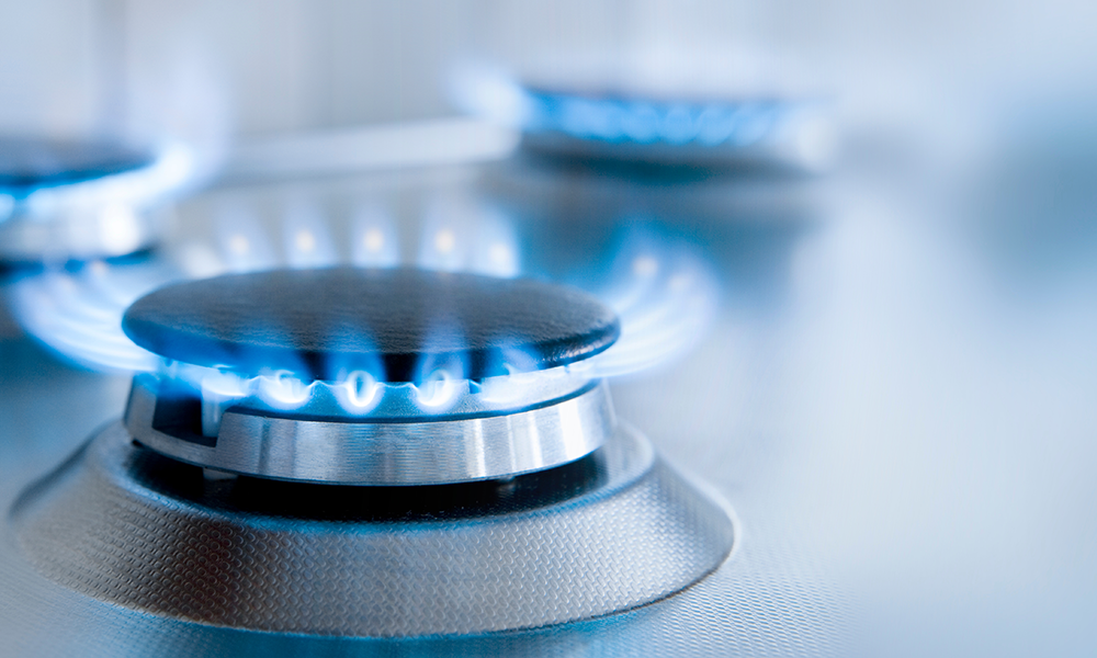 Blaue Gasflamme an Gasherd