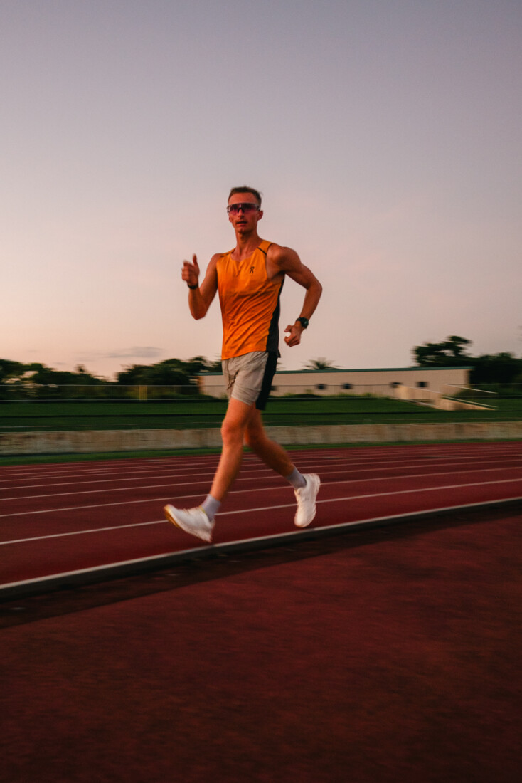 Jonathan Hilbert beim Traning in den Abendstunden. 